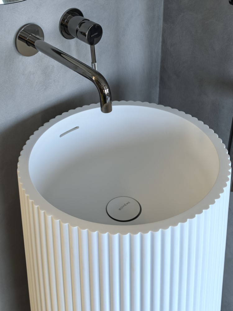 Раковина напольная рифленая Torre Corian 480*480*850 Matt White – фото 4